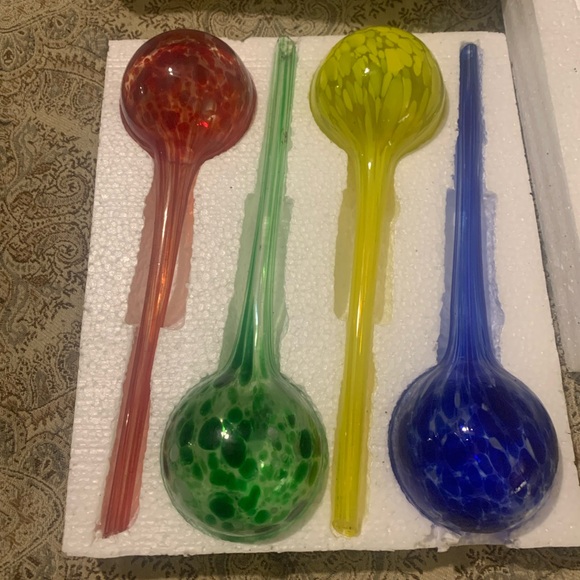 Watering Globes for Plants 4 Piece Set - Picture 8 of 8